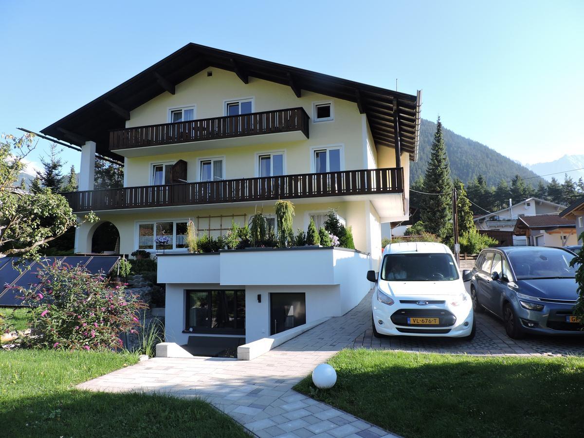 Appartementhaus Bergland Obsteig Exterior photo
